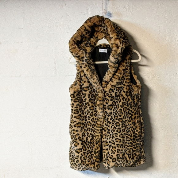 Carmen Marc Volvo faux fur vest S/M - Picture 3 of 5